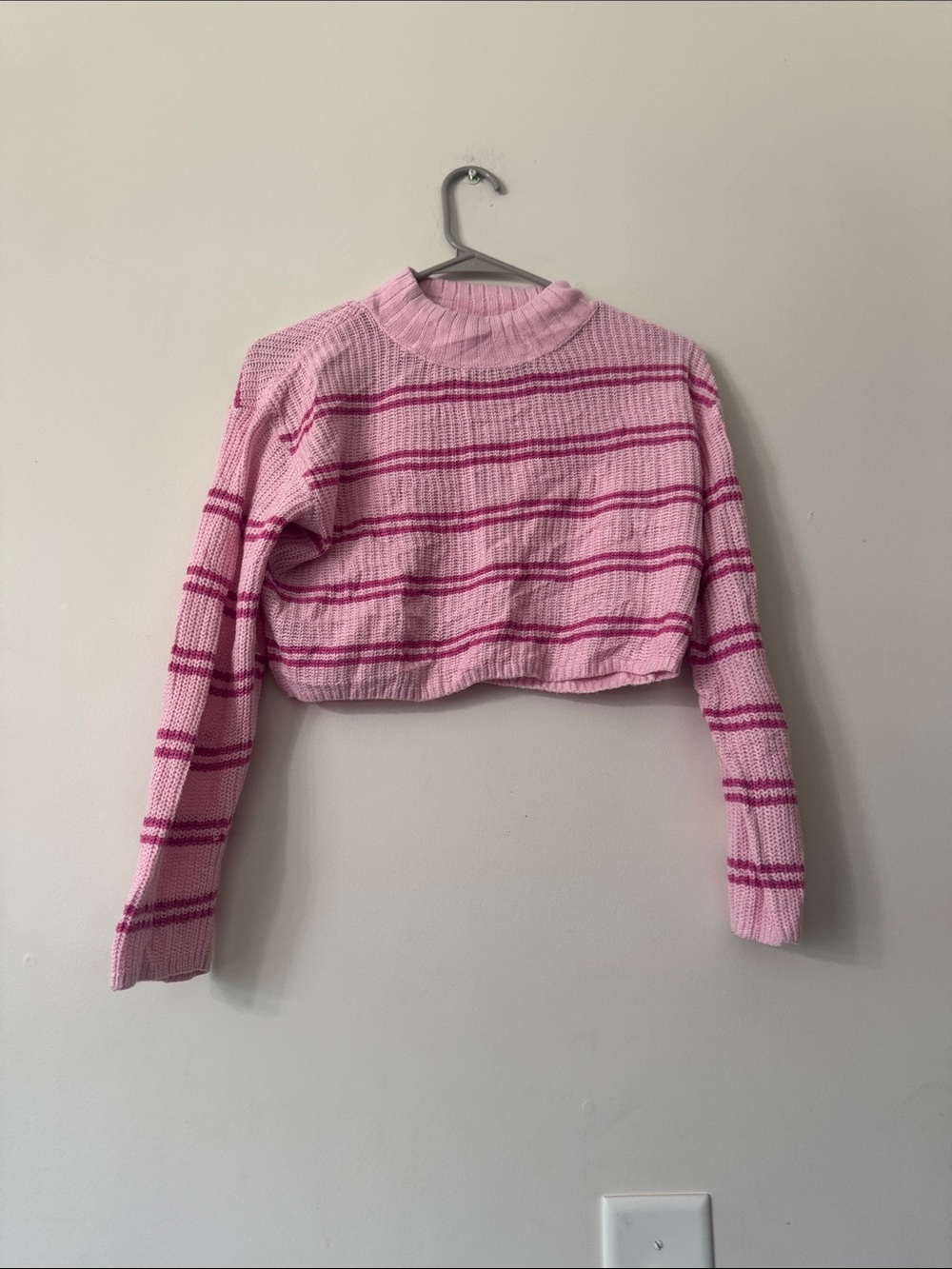 H&M Light Pink Striped Knit Sweater